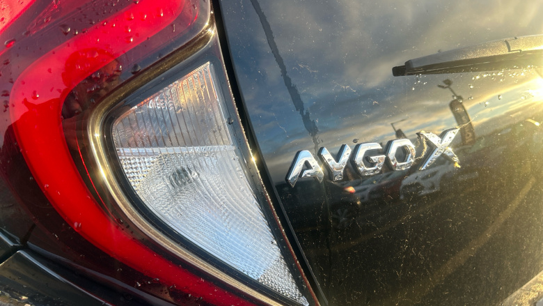 Toyota Aygo X 1.0 VVT-i Edge 5dr Auto Petrol Hatchback